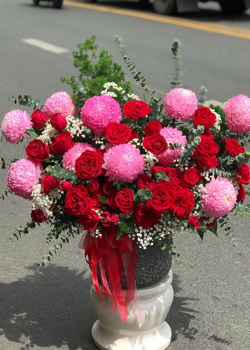 Chậu hoa yêu thương