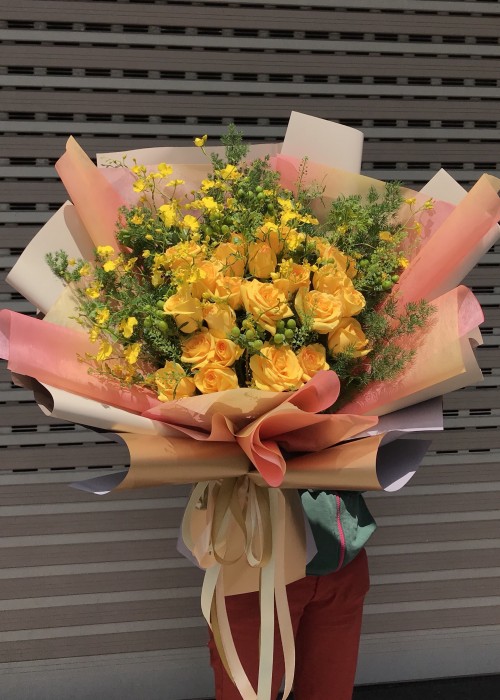 Bó hoa hồng vàng