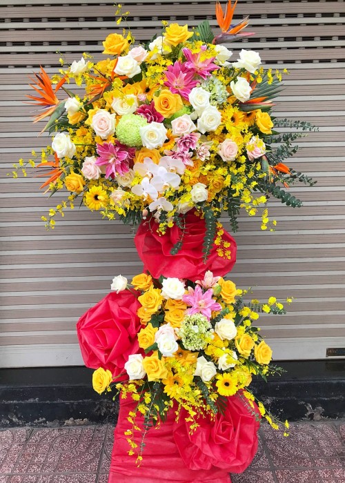 Kệ hoa rạng rỡ