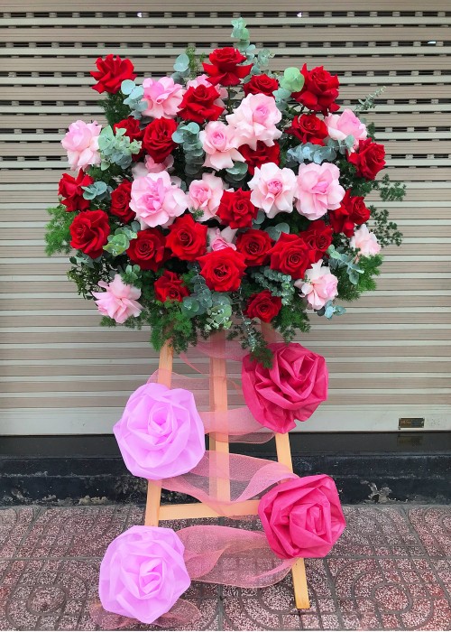 Kệ hoa hồng nhập