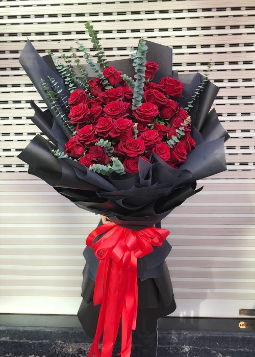 Bó hồng đỏ ngọt ngào 