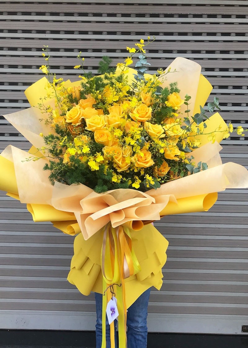 Bó hoa màu vàng