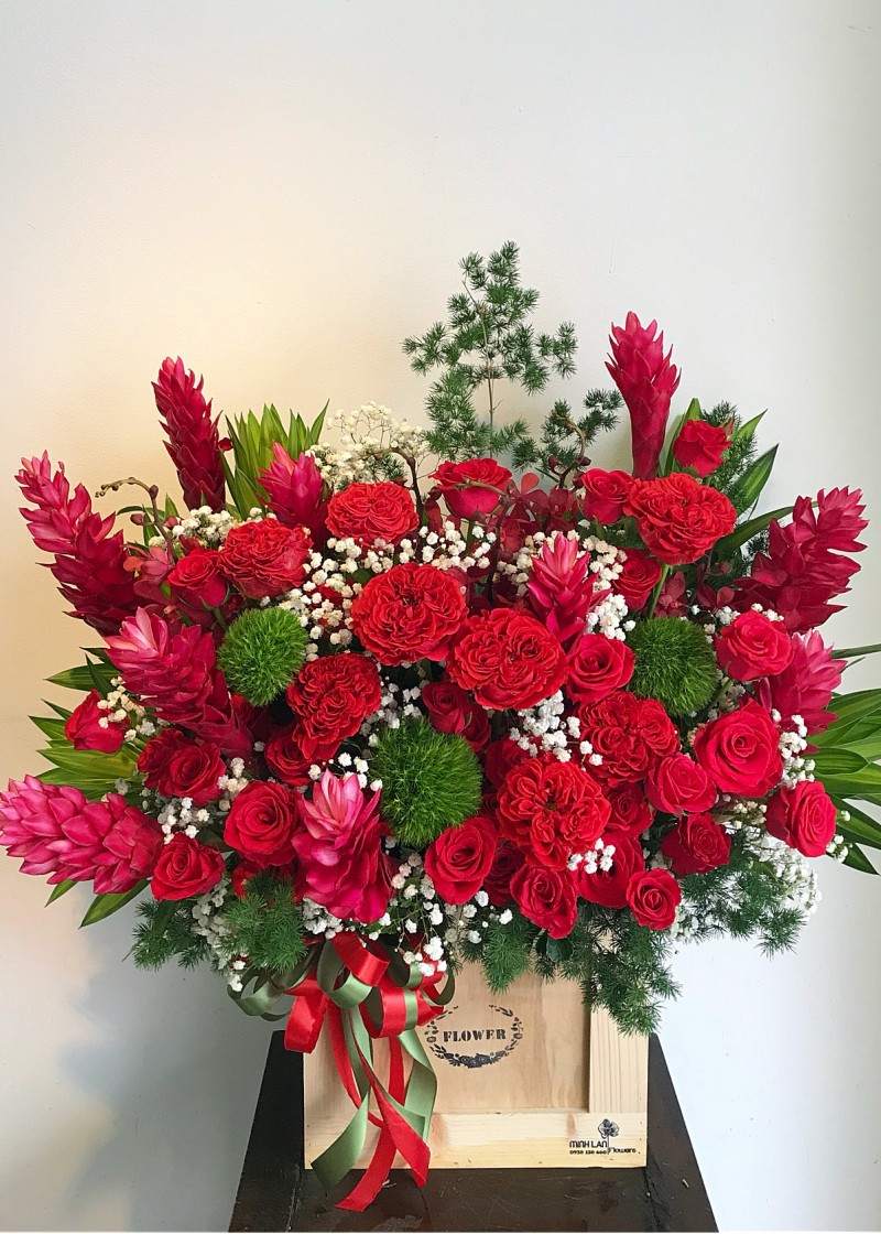 Hộp hoa tone đỏ quyến rũ